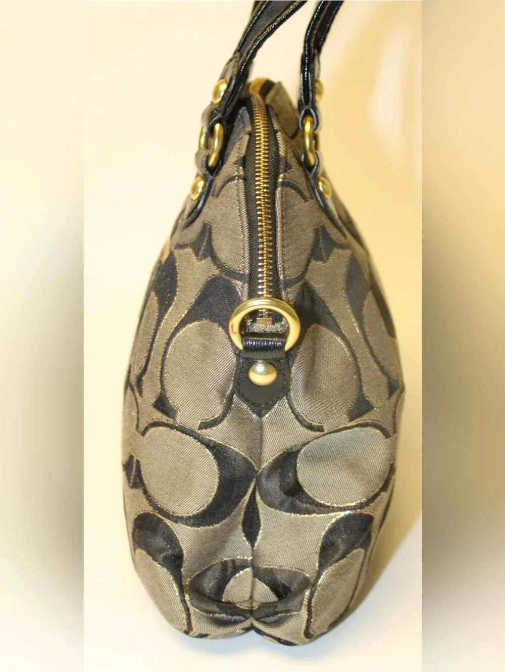 Coach RARE VINTAGE Signature Convertible Bag Gold Hardware amazing Condition